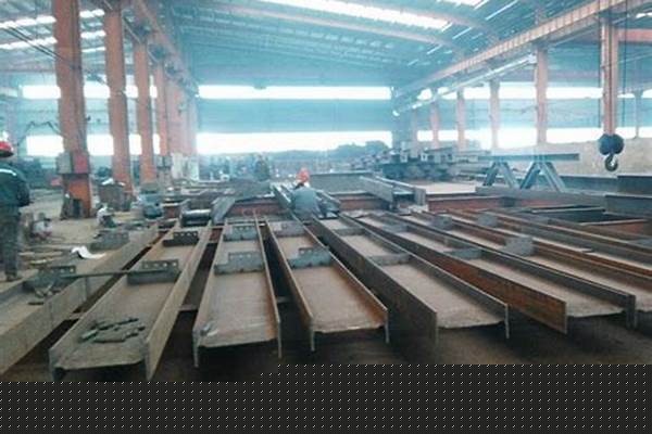 钢板成H型钢加工费用/a_由钢板加工成焊接h型钢的工艺过程是怎样的